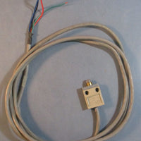 Omron D4C1602 Limit Switch Nema B300 Type 3, 4, and 13 IP67 Approx. 10' Cable L