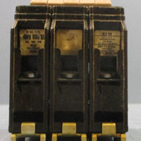 Cutler Hammer CH315 Circuit Breaker, Plug-On 240VAC 15A