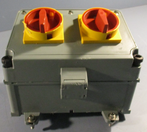 MENNEKES AMAXX Enclosure Assembly NEMA 4X Cat# AMX1A-919076