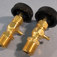 Lot of (2) Conbraco 25B Drain Valve 1/2 MNPT, PIPE, BRASS 150 DEG F