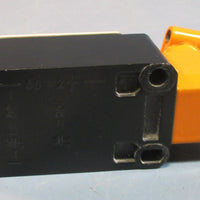 Siemens 3SE2 120-1WW Lever Limit Switch 90 Degree Action 1NO+1NC Used