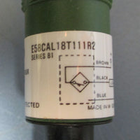 Cutler-Hammer Ser B1 E58CAL18T111R2 10-30 VDC Photoelectric Tubular Sensor NOS