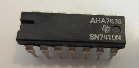 110 pcs Texas Instruments  Logic Gates Triple 3-input Positive-NAND SN7410N NWOB