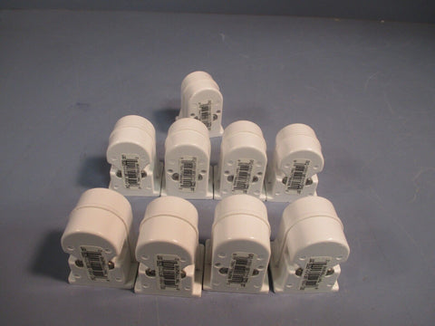 LOT OF (9) LEVITON LAMP HOLDER OUTPUT LAMP 660W 600V 062-13551