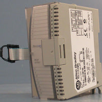 Allen Bradley 1762OW16 16 Point Relay Output MicroLogix 1200 Ser A