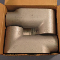Box of 2 Cooper Conduit Outlet Body LB47 Size 1-1/4", Volume 18.5 Cubic Inch New