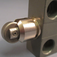 Micro Switch 914CE2-KQV 3A-250 VAC with 4 Pin Connector Used