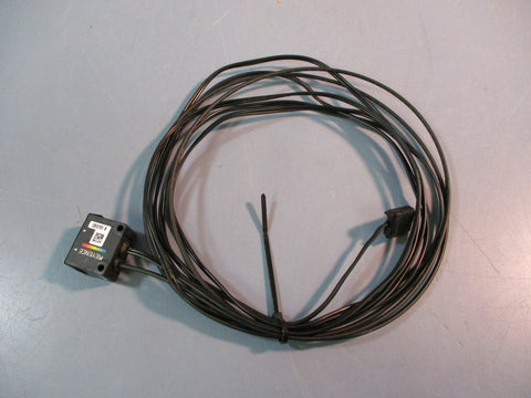 Keyence Photoelectric Reflective Fiber Optic Sensor CZ-H35S Used