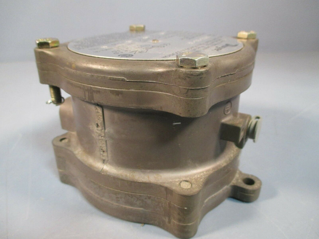 Dwyer Series 1950 ExplosionProof Differential Pressure Switch 195000