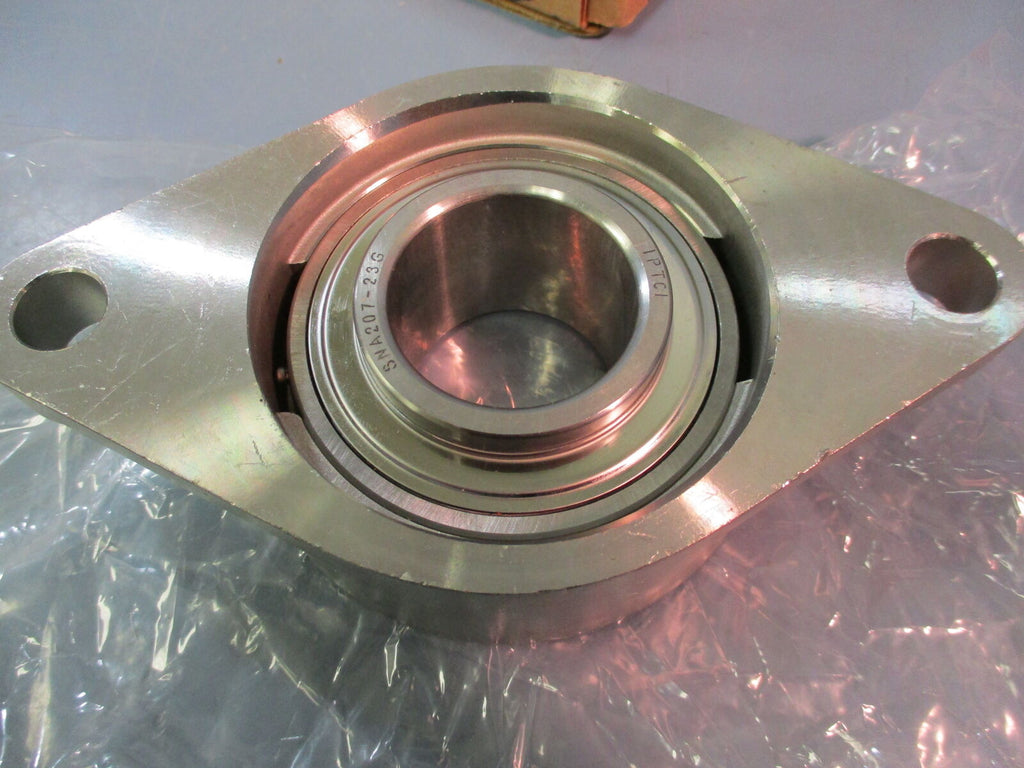 NIB IPTCI Stainless SNASFL 207 23 2 Bolt Flange Bearing 17/16" eTech