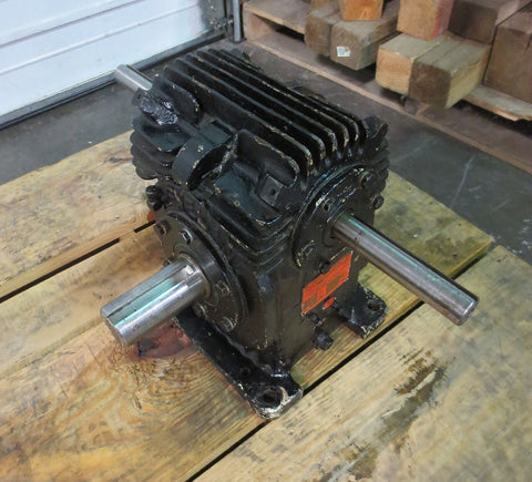 Cleveland Gear Co. Speed Reducer Size: 40RF Series: 89A Ratio: 6-1, 6.71 HP