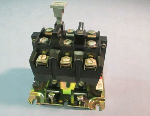 Allen Bradley Overload Relay Manual Reset 3 Pole Series B 592-B0V16 Lot of 2