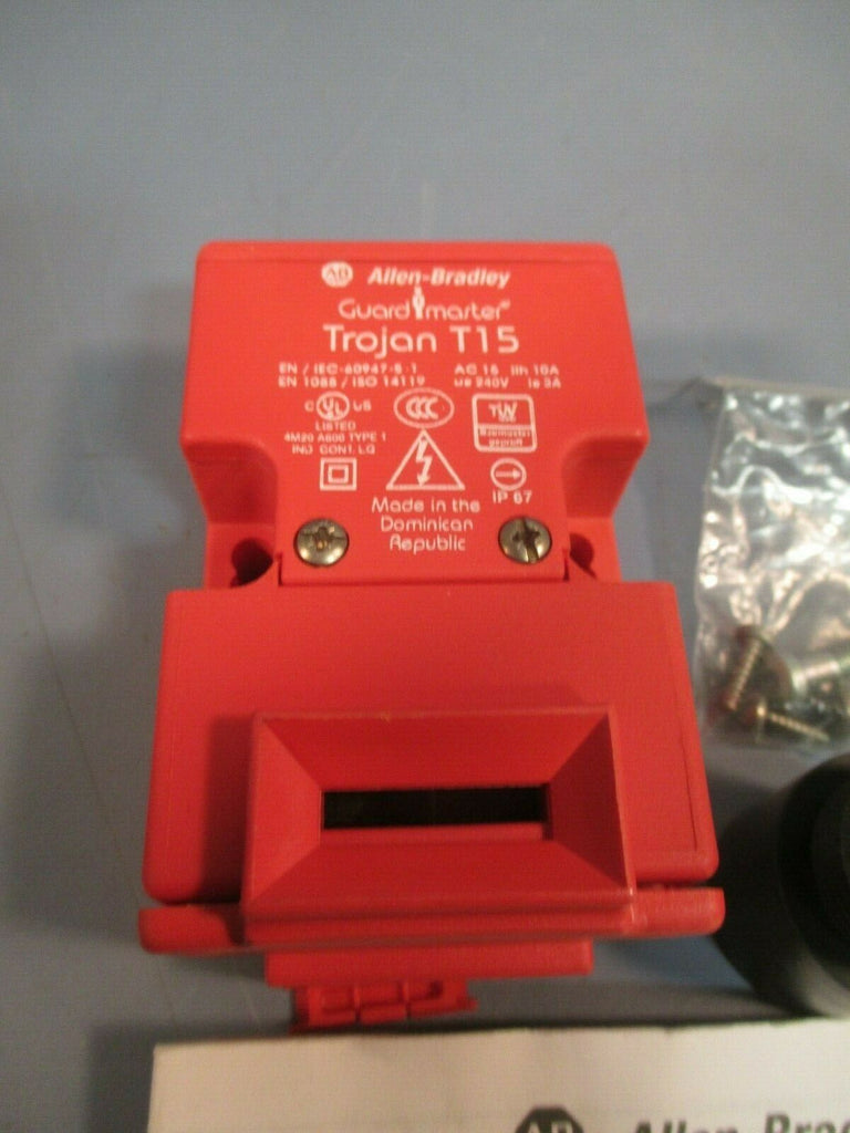 ALLEN BRADLEY GUARDMASTER SAFETY SWITCH TROJAN T15 eTech Surplus