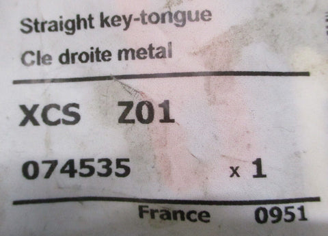 (Lot of 4) Telemecanique XCSZ01 Straight Key-Tongue XCS-Z01 074535