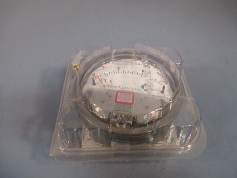 Dwyer Magnehelic Pressure Gauge 0-15 In of Water 15 PSIG 193605-00