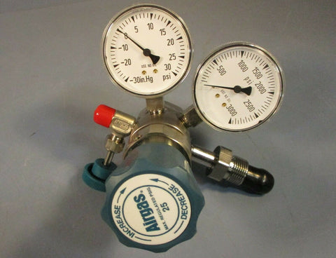 Airgas Y12-244A Analytical Two Stage Gas Regulator NWOB