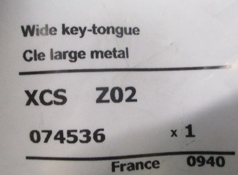 (Lot of 3) Telemecanique XCSZ02 Wide Key-Tongue XCS-Z02 074536