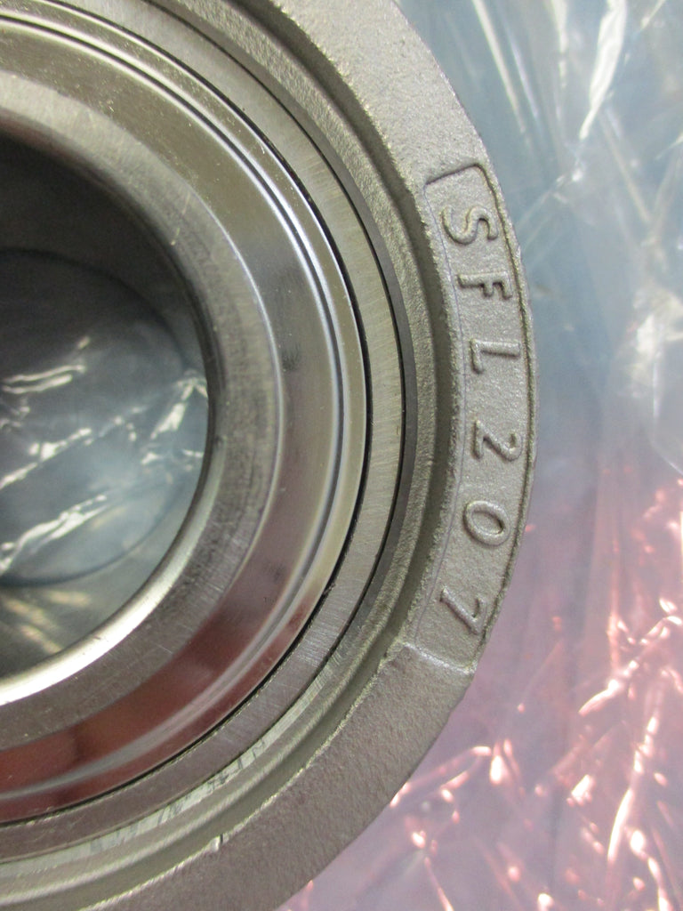 NIB IPTCI Stainless SNASFL 207 23 2 Bolt Flange Bearing 17/16" eTech